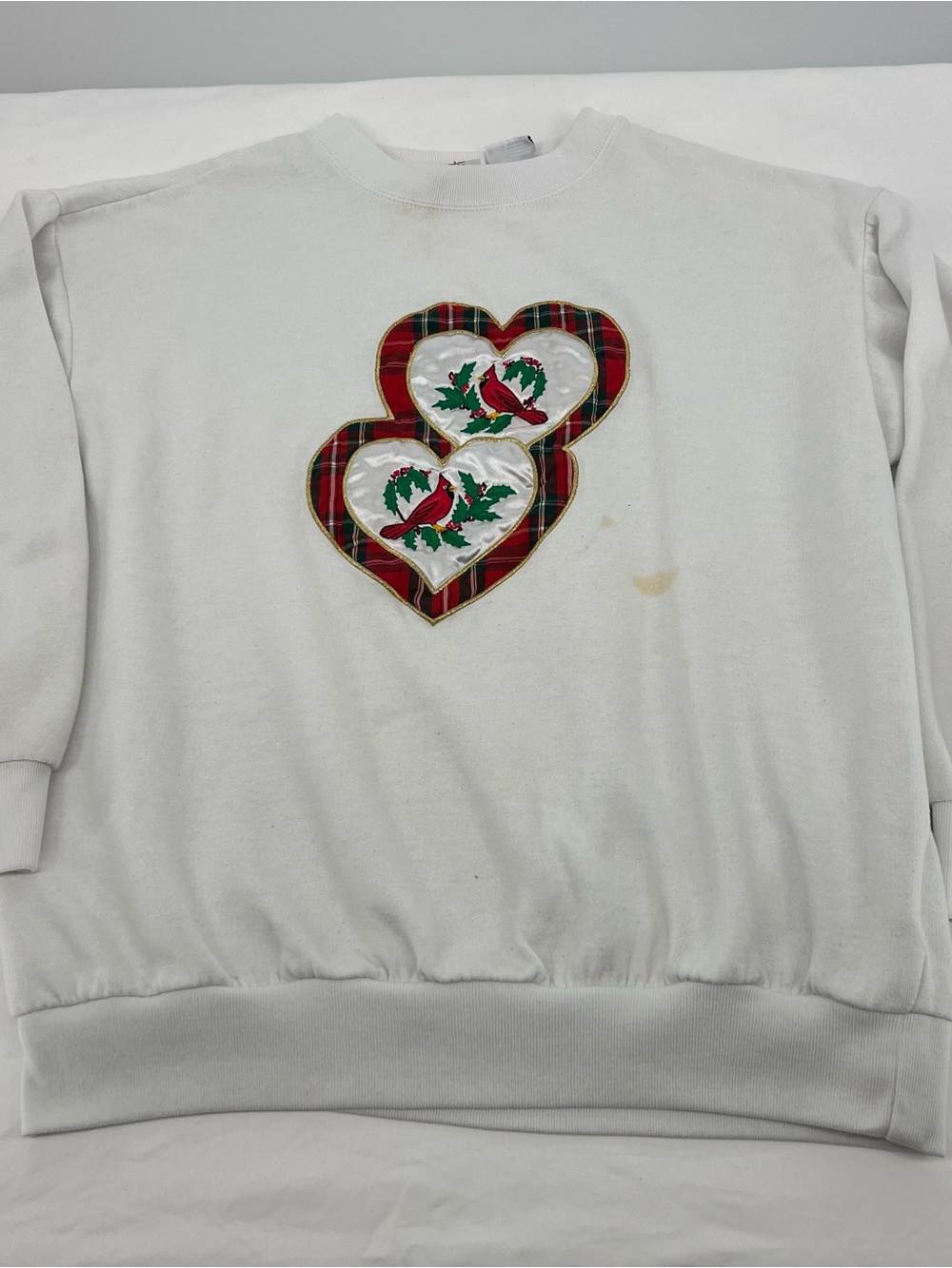 Vintage White Holiday Heart Appliqué Sweatshirt